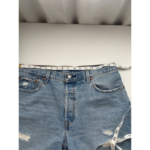 Levi's Premium Denim Shorts Distressed Ripped Frayed Hem Button Fly Womens - Picture 8 of 9